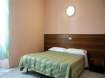 Hotel Rallye Milão Quarto foto